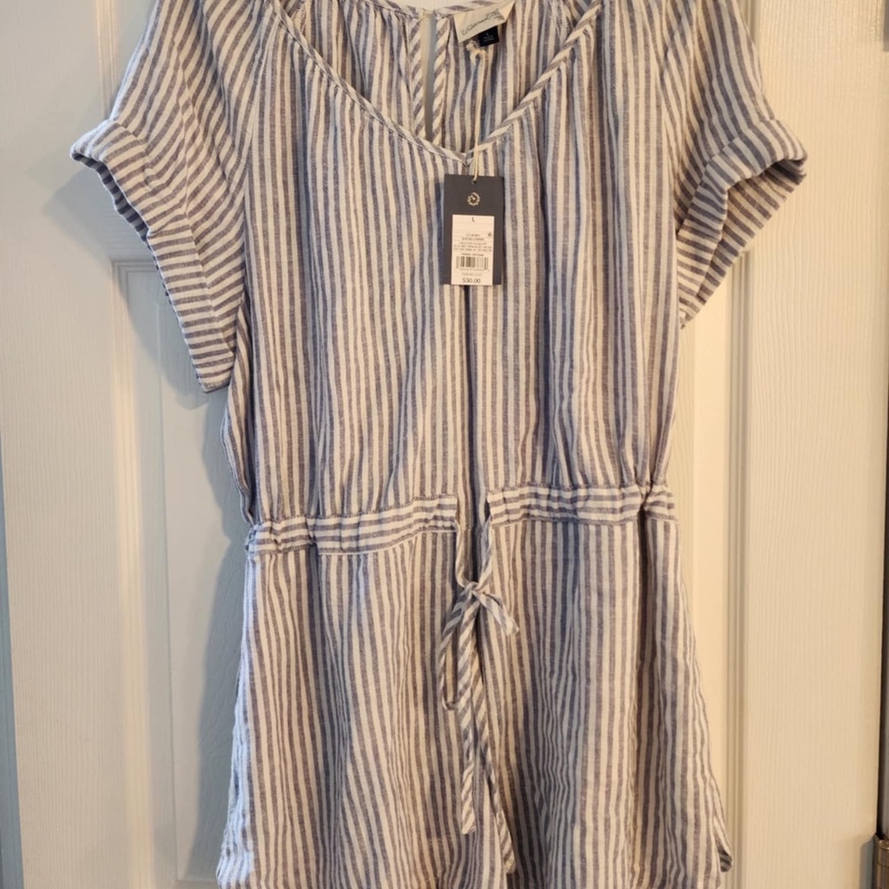 Universal Thread Romper